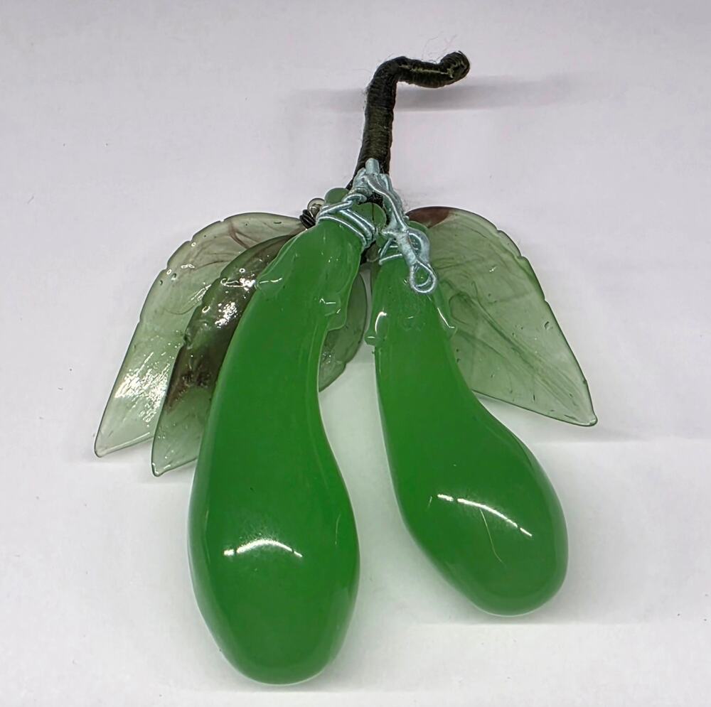 Vintage Green Glass Eggplant Cluster Figurine Fruit Decor